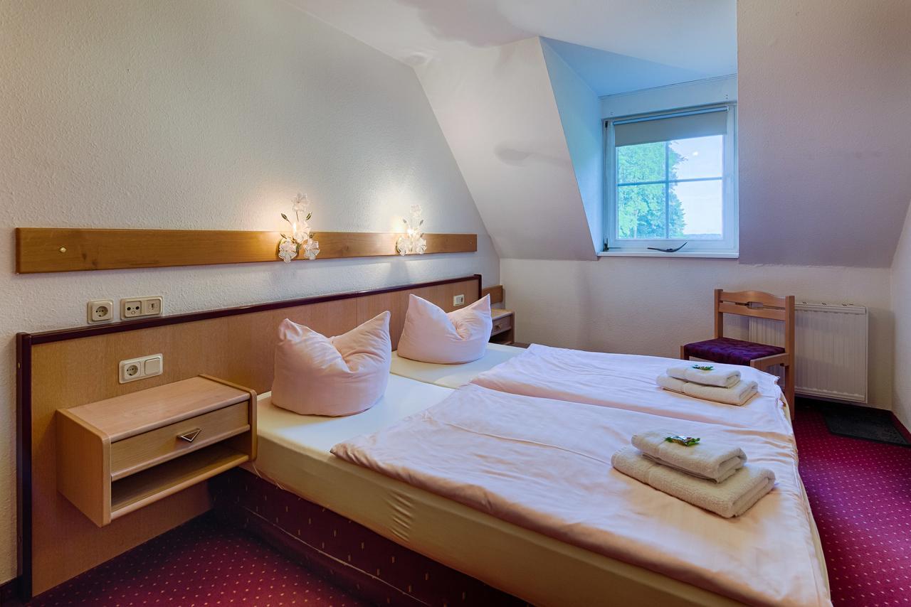 Seehotel Schorfheide Althuttendorf Exterior photo