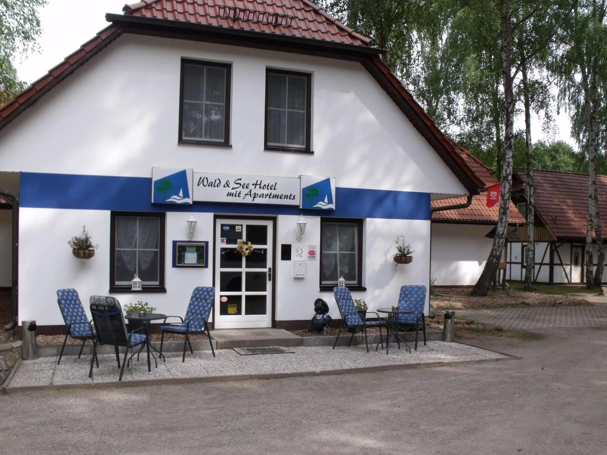 Seehotel Schorfheide Althuttendorf Exterior photo