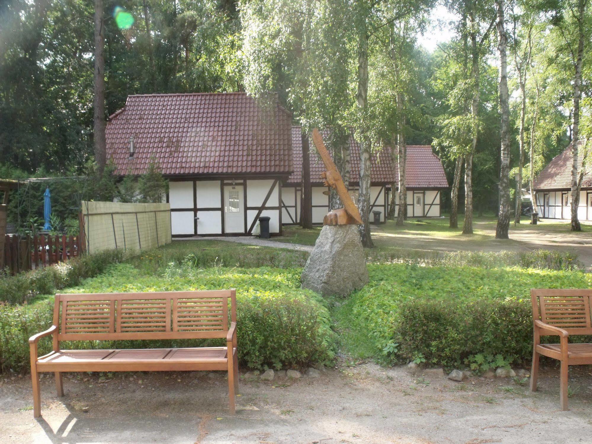 Seehotel Schorfheide Althuttendorf Exterior photo
